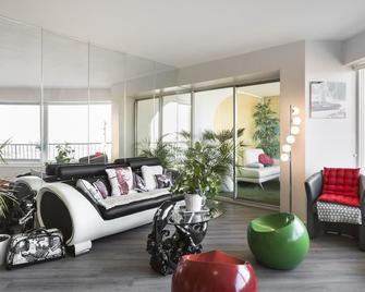 L'Horizon by Cocoonr - Rennes - Living room