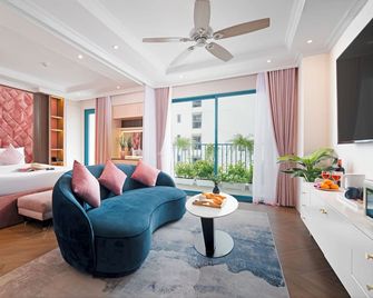 Pavillon Boutique Hotel & Apartment Nha Trang - Nha Trang