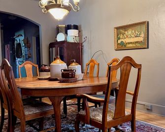Jury’s Rest | Historic Downtown Home with a Story - Glendive - Dining room
