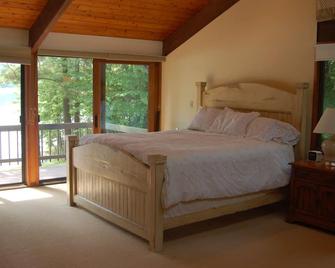 Lakefront Estate on Copake Lake - Craryville - Habitación