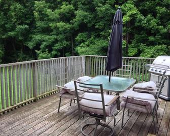 Meaford Country Home - Meaford - Balcony