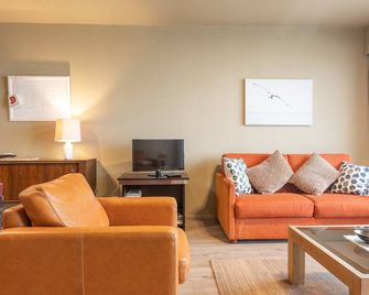 Apartment with a beautiful terrace and sea view - Middelkerke - Wohnzimmer