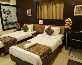 Marshall The Grand Hotel - Ahmedabad - Habitación