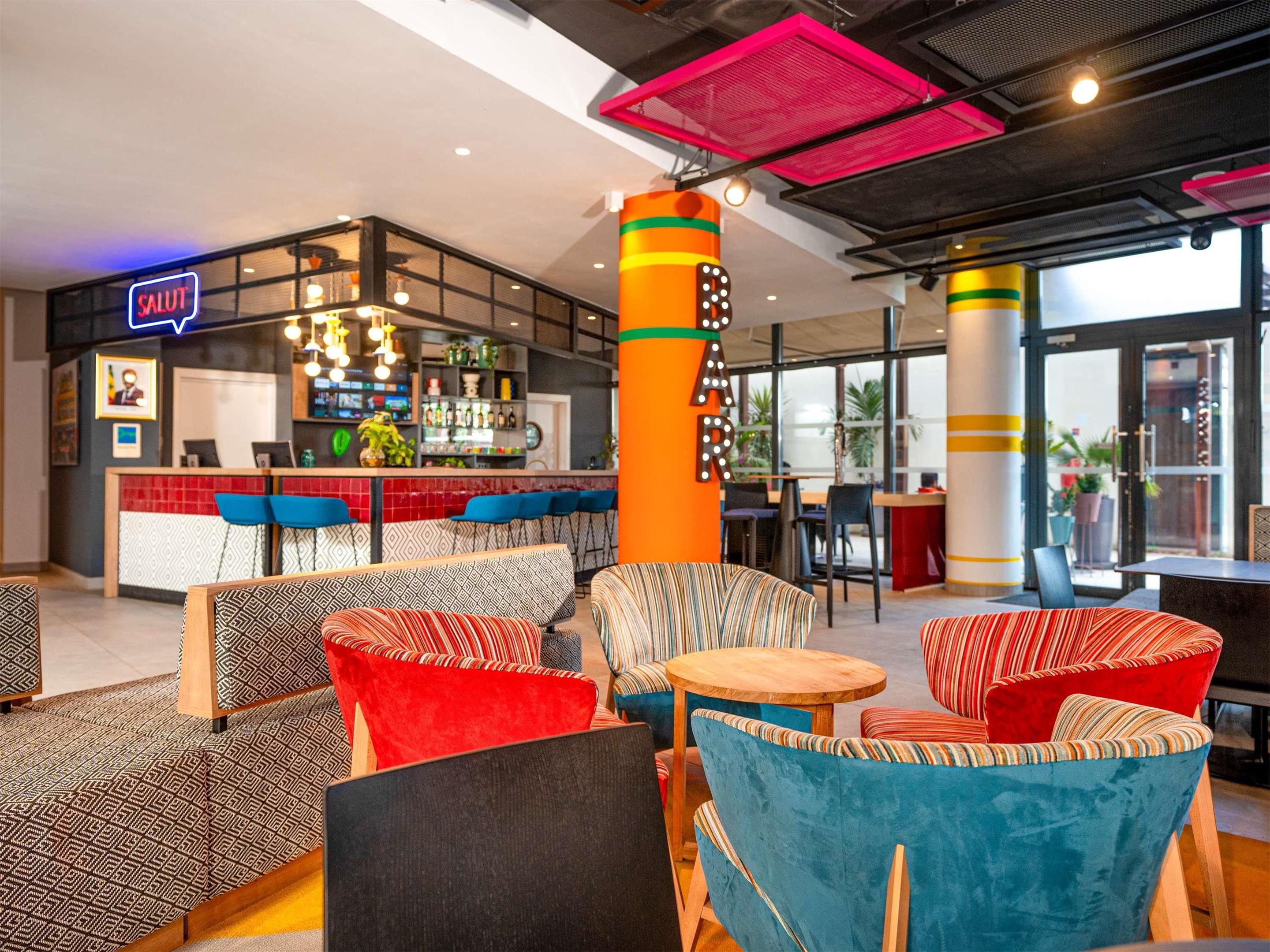 Ibis Styles Dakar - דקר - בר