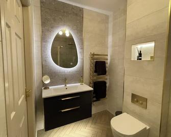 Cozy Manchester Hideaway with 2 Bedrooms - Manchester