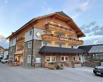Gasthof Bacher - Sankt Michael Im Lungau - Gebäude