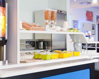 Ibis Budget Chateau Gaillard - Chateau-Gaillard - Buffet