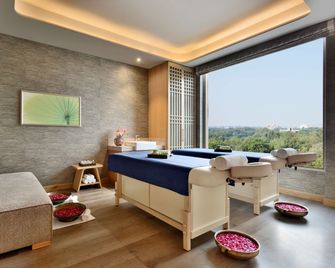 Radisson Noida - Noida - Oturma odası