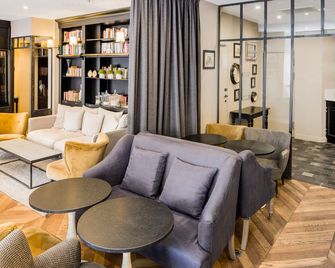 Le Nemours Rennes - רן - טרקלין