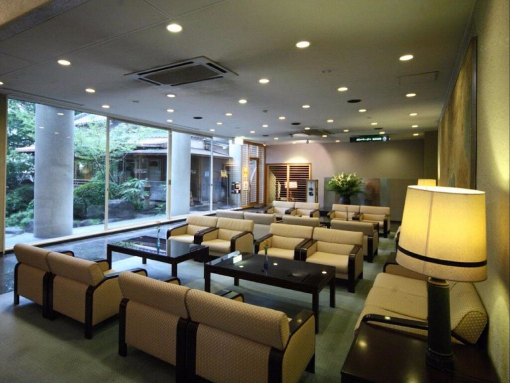 هوتل شيراجيكو