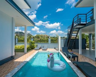 Lark Pool Villa Aonang Krabi - Krabi - Piscine