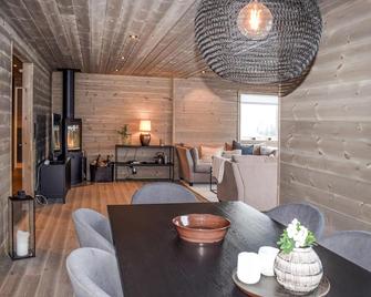 Lovely Home In Eggedal With Wifi - Eggedal - Comedor