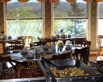 Duck Cove Inn - Margaree Harbour - Buffet
