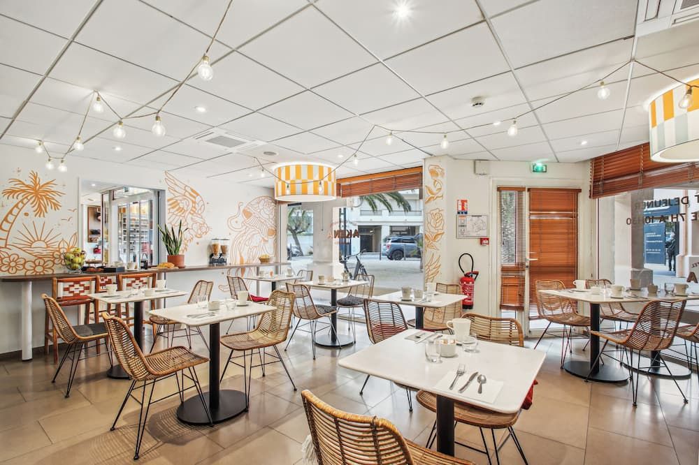 Surf Club Hôtel by Akena - Grande plage - ביאריץ - מסעדה