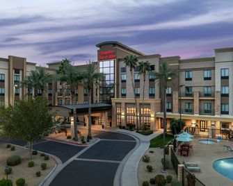 Hampton Inn & Suites Phoenix Glendale-Westgate - Glendale - Gebouw