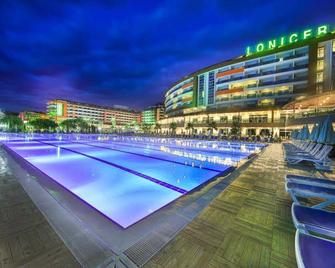Loncera Resort & Spa Hotel - Avsallar - Uima-allas