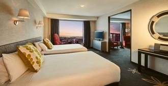 Skycity Hotel - Auckland - Schlafzimmer