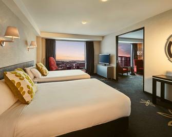 Skycity Hotel - Auckland - Bedroom