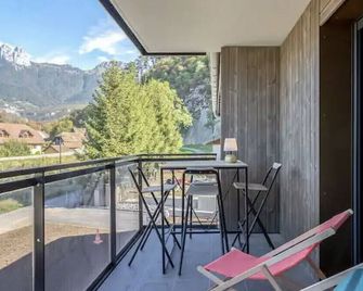 Le cosy de Duingt charmant appartement à 150m du lac - Duingt - Balcony