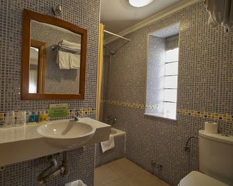 Pension Serafin - Avilés - Bad