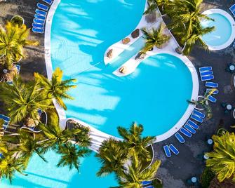 Playabachata Resort - פוארטו פלטה - בריכה