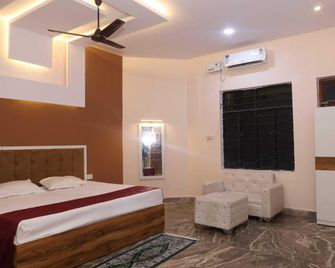 Spot On Hotel Mandap Inn - Fatehpur - Bedroom