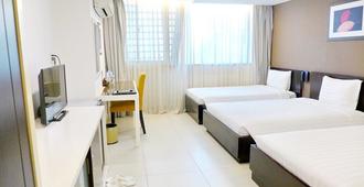 Minh Khang Hotel - Ho Chi Minh City - Bedroom
