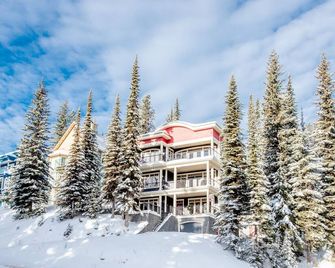 Two Bedroom Premium with two bathrooms two fireplaces - Lumby - Building