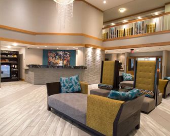 Greenstay Hotel & Suites Central - Springfield - Reception