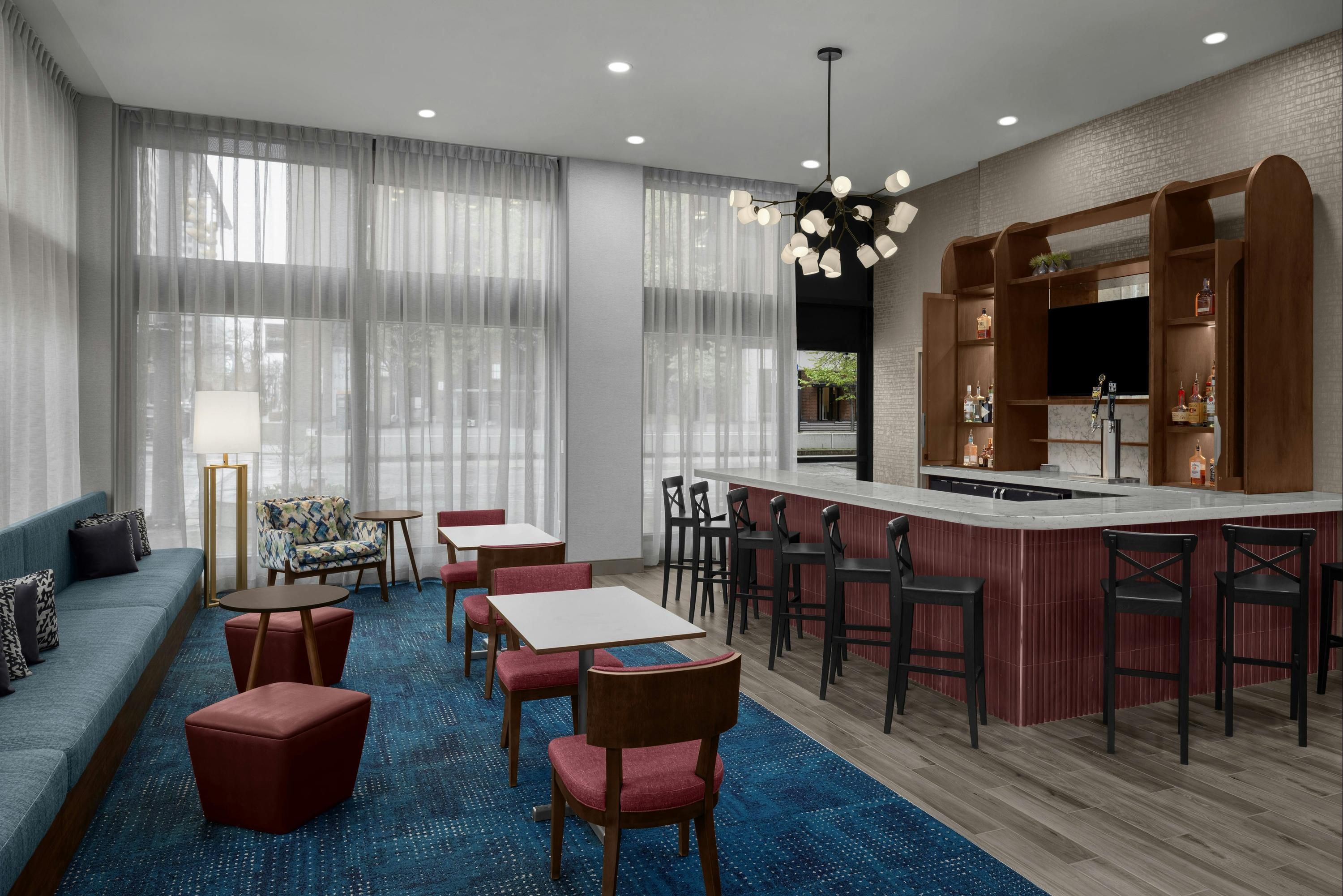 Hampton Inn Cleveland-Downtown - קליבלנד - בר