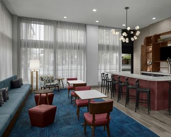 Hampton Inn Cleveland-Downtown - קליבלנד - בר
