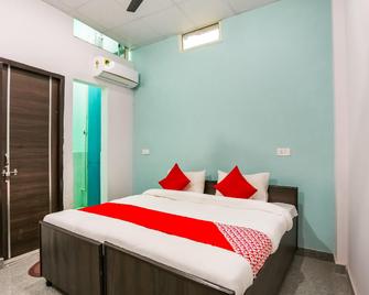 Hotel O Rbs Hotel - Manesar - Bedroom