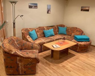 B&U Fewo Scherhag - Alken - Sala de estar