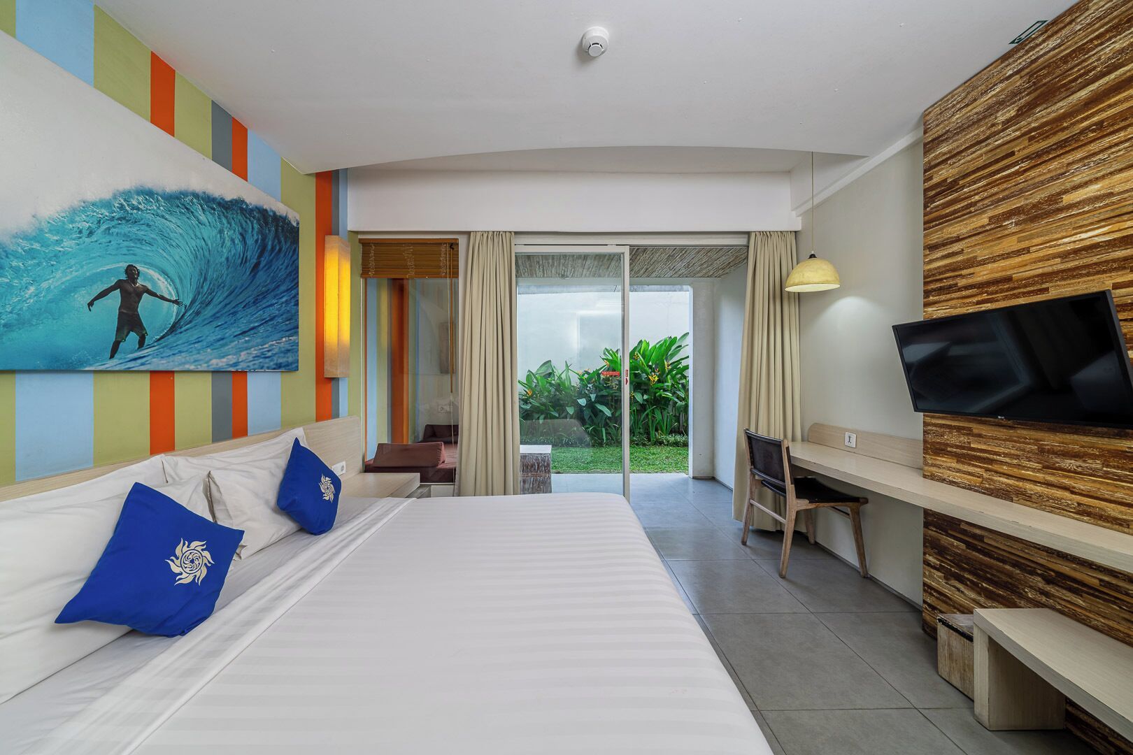 Bliss Surfer Hotel Legian - קוטה
