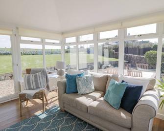 Ailsa Shores - Girvan - Living room