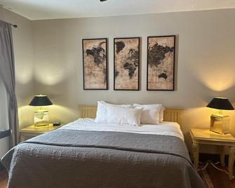 Riverside Hot Springs Inn & Spa - Adults Only - Lava Hot Springs - Camera da letto