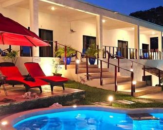 Mayan Majesty Boutique Hotel - Valladolid - Piscina