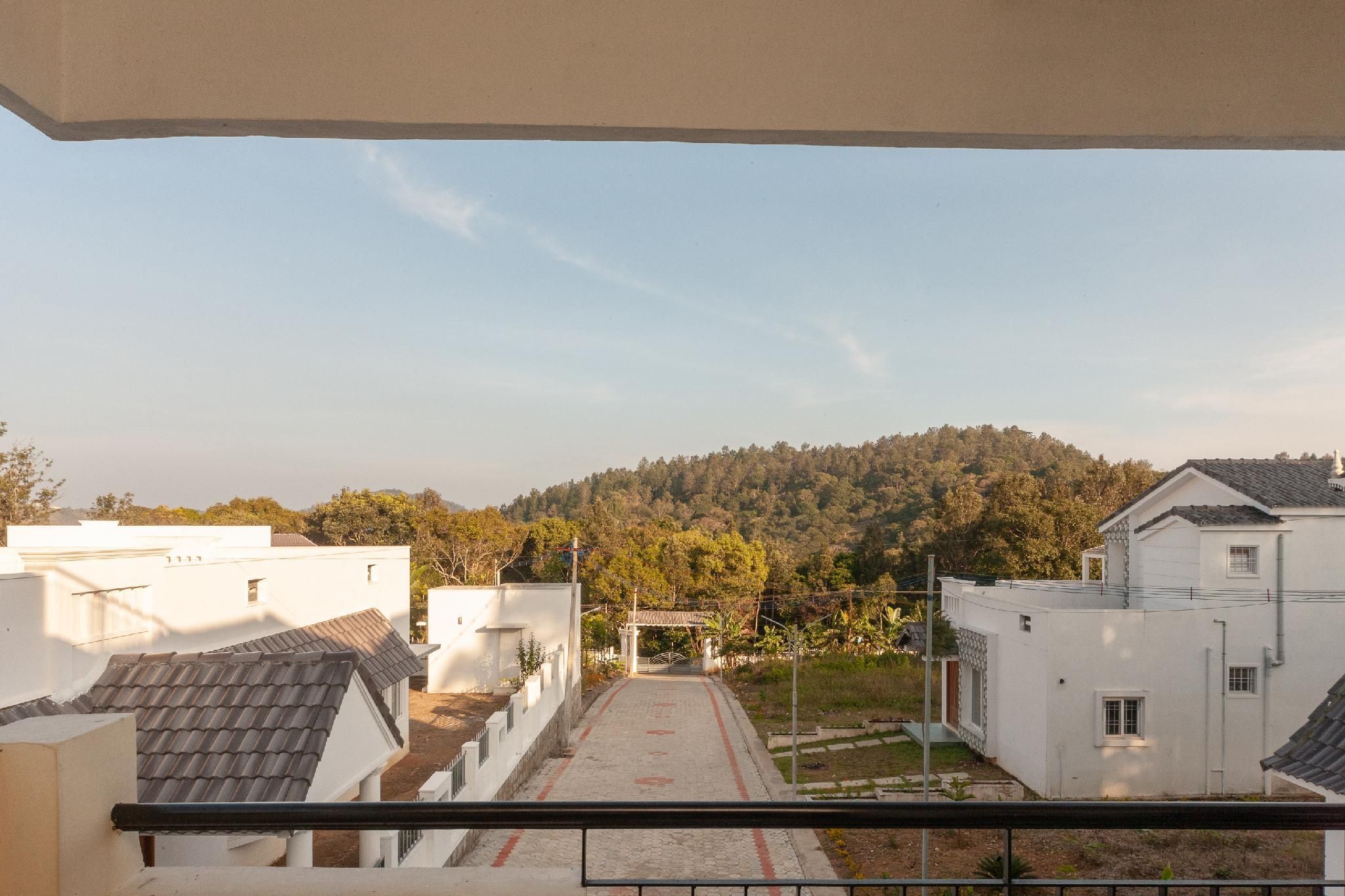 OYO Deepam Resort - Salem - Balkon