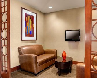 Hyatt Place Fair Lawn Paramus - Fair Lawn - Вітальня