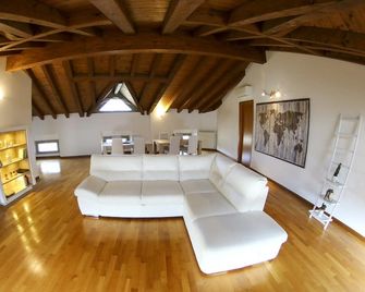 Donizetti Royal - Bergamo - Living room