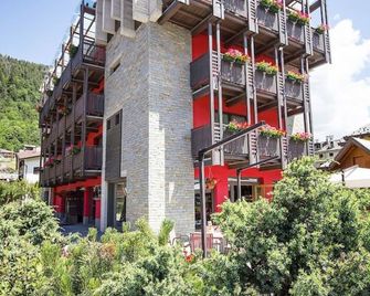 Meuble Hotel Ambrosini - Aprica - Будівля