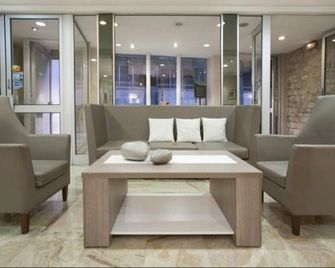 Hôtel Lebron - פריז - לובי