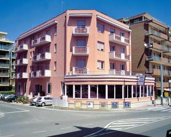 Hotel Corallo - Pietra Ligure - Clădire