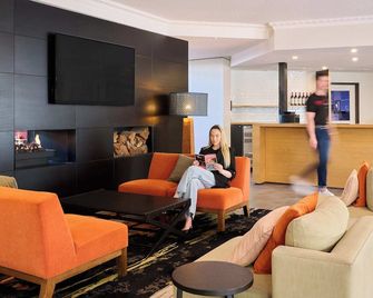 Abode Tuggeranong - Tuggeranong - Lounge