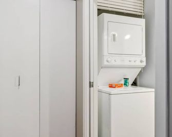 CozySuites Mill District with pool, gym # 10 - Mineápolis