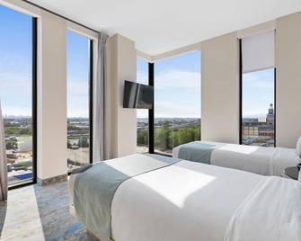 The Parc Hotel - קווינס - חדר שינה