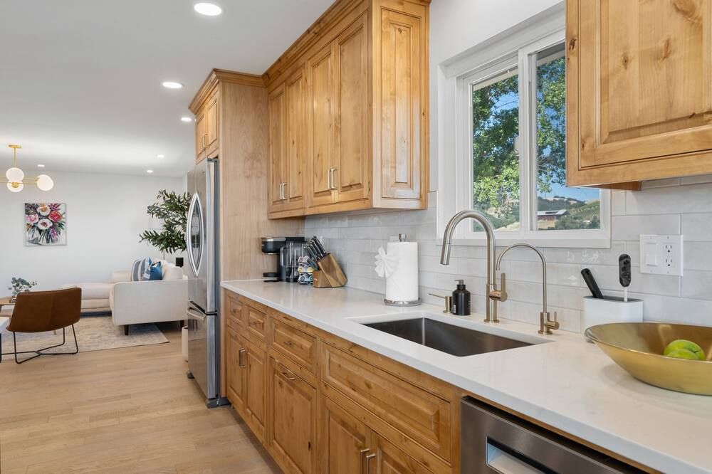 7-acre Wine Country Ranch, Sweeping Views, Close to Downtown! - פאסו רובלס - מטבח