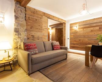 Residence Le Grand Chalet - Courmayeur - Stue