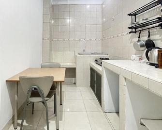 Awany Co Living - Giacarta - Cucina