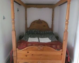 Upton Cross B&B - Bude - Habitación